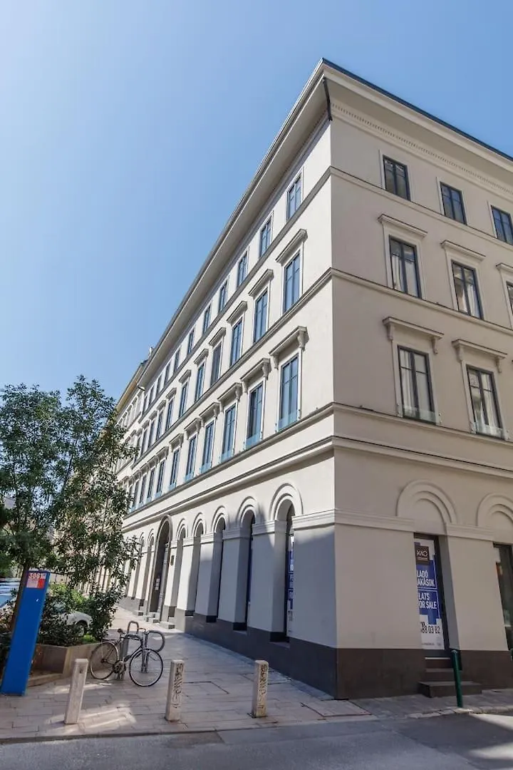 Royal Studio In The Center With Free Parking! Budapest