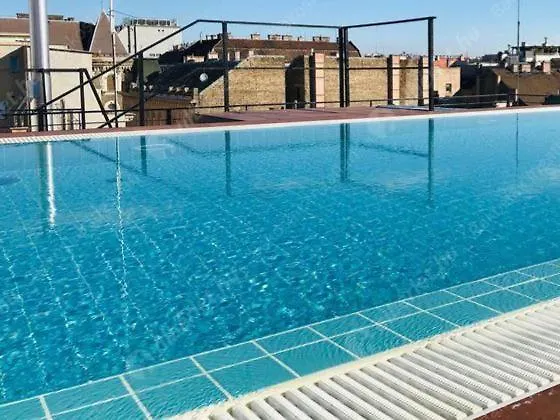 Apartment Royal Studio In The Center With Free Parking! Budapest