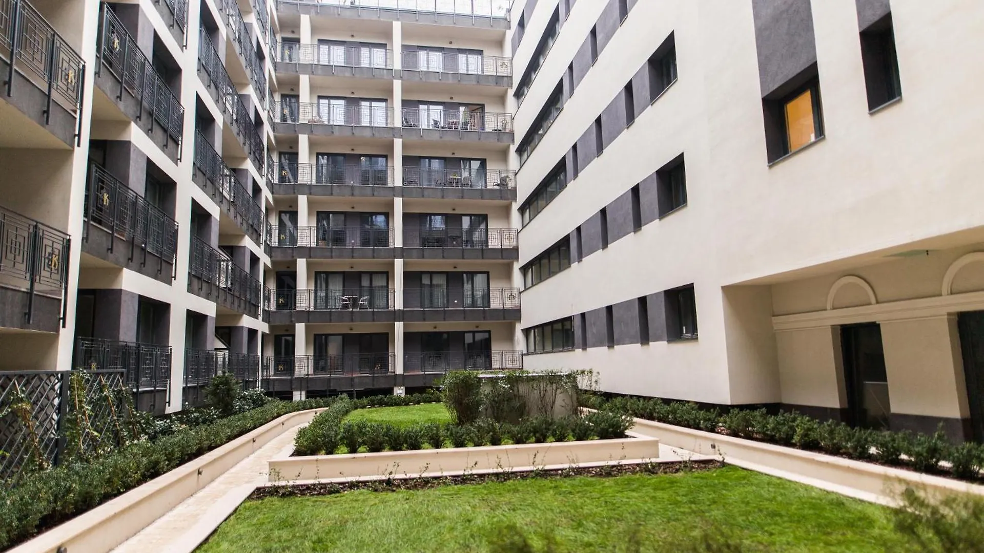 Apartment Royal Studio In The Center With Free Parking! Budapest