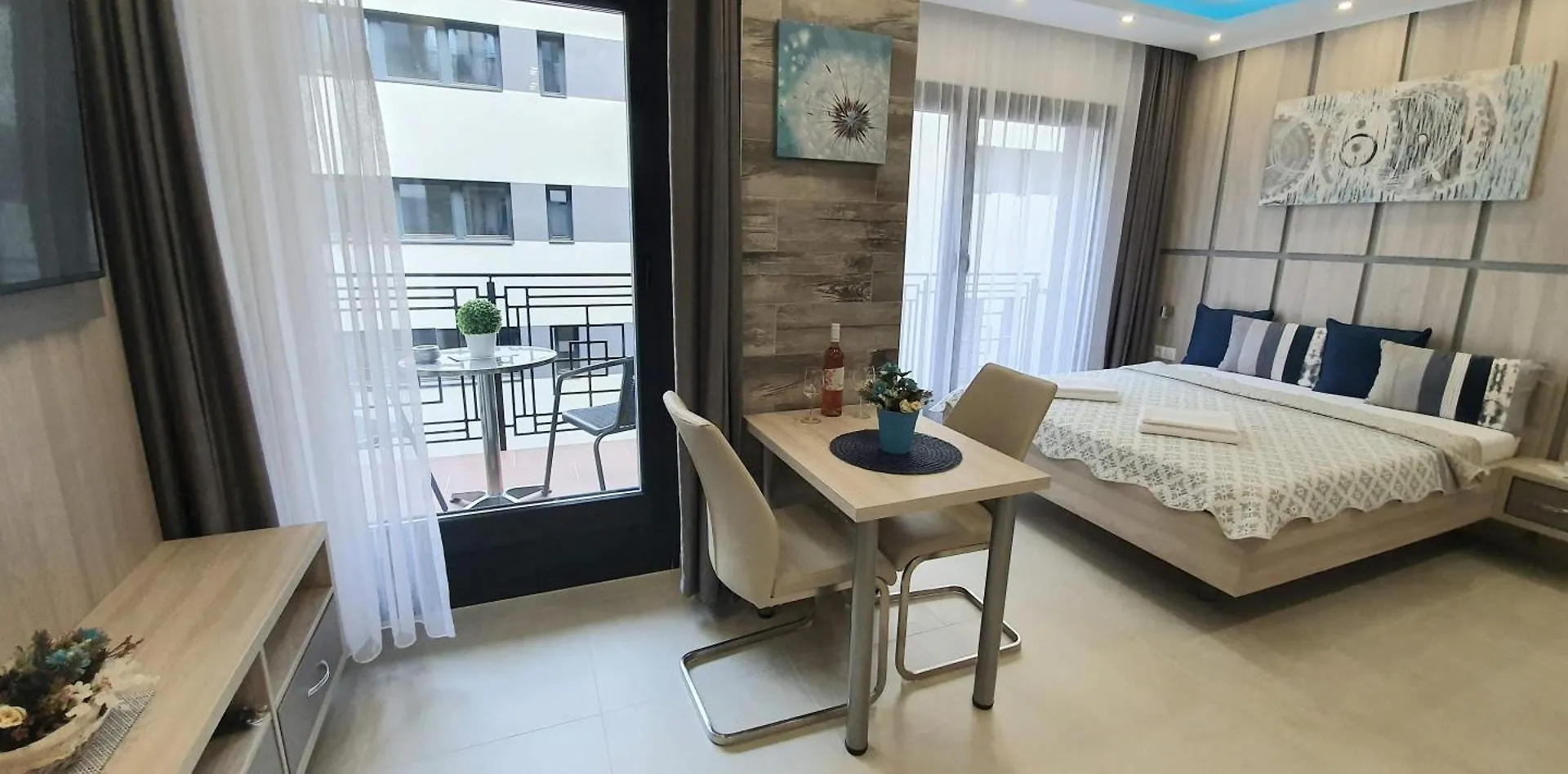 Royal Studio In The Center With Free Parking! Budapest Hungary